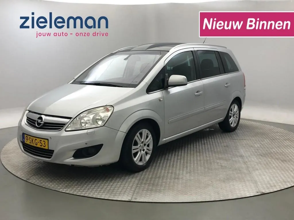 Opel Zafira 1.7 CDTI Cosmo 7 persoons Panorama Navi Leer Image 1