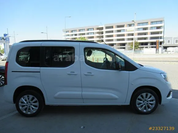 Opel Combo 1.5 CDTI Elegance Image 5